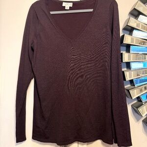 Purple V-Neck Lightweight Sweater Size L- Ann Taylor Loft